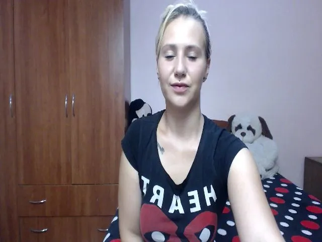 Live sex webcam photo for Tweetyboom #259532891