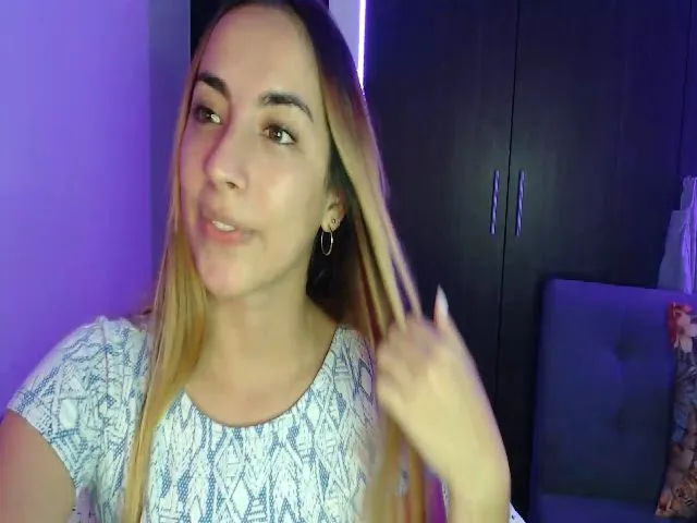 Live sex webcam photo for April_dew #263988633