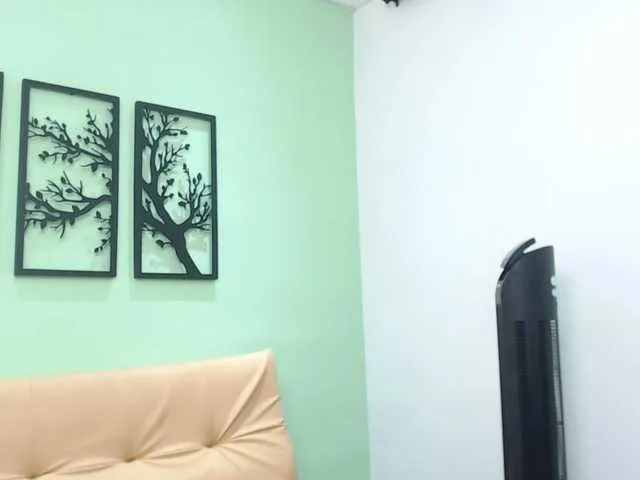 Live sex webcam photo for EvaCollins #241232043