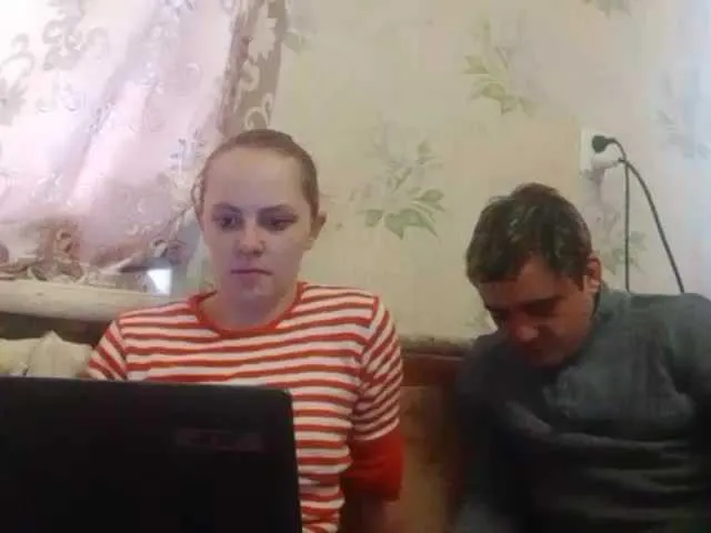 Live sex webcam photo for REPTILIAY #240958377