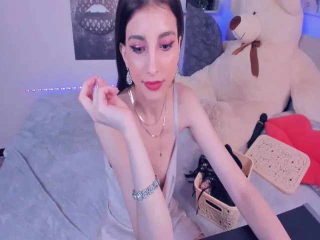 Live sex webcam photo for AnabelAris #260526421