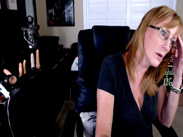 Live sex webcam photo for SummerKnightz #260410300