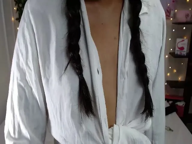 Live sex webcam photo for JOLIE_ABALO #261873759