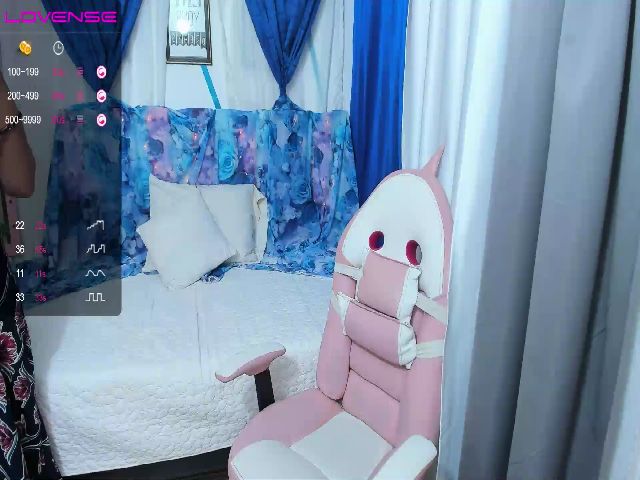 Live sex webcam photo for Sexxy_blonnde #263748270