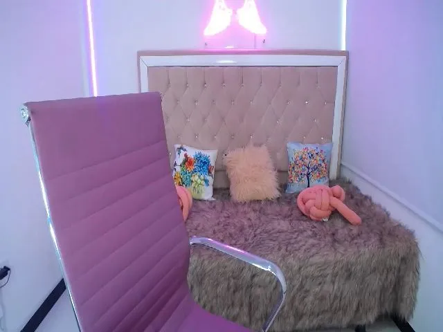 Live sex webcam photo for Ani_paris #260791547