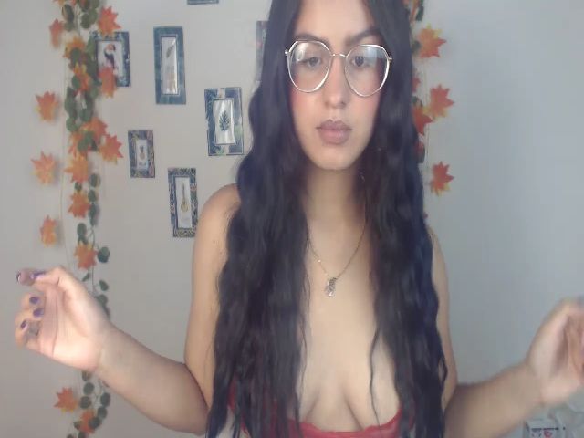 Live sex webcam photo for Selenaburning #256616124