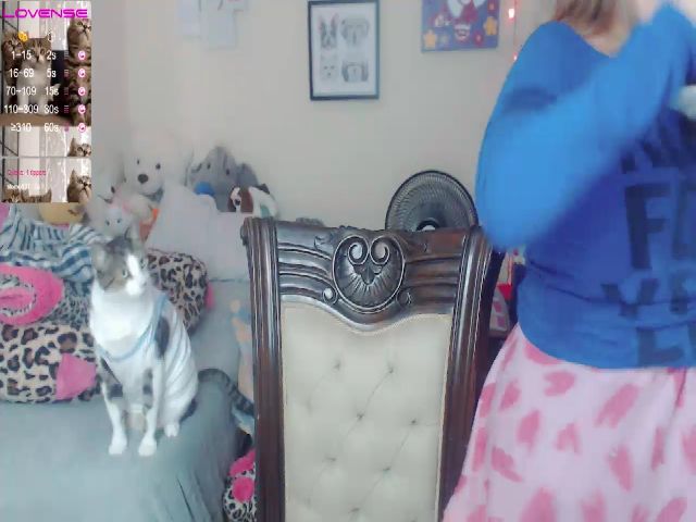 Live sex webcam photo for Meganhill_ #260124962