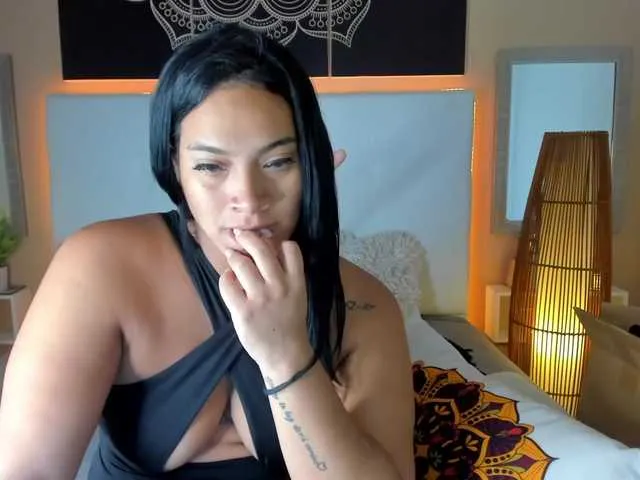 Live sex webcam photo for ScarlettReedd #247701724