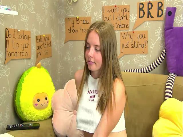 Live sex webcam photo for CaNaDaDi #265478500