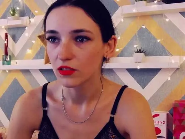 Live sex webcam photo for KariNeal #241233764