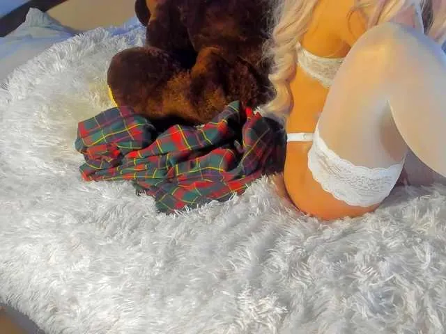 Live sex webcam photo for BambyTotty #241292670