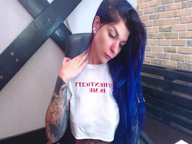 Live sex webcam photo for Lily_jay #256607955