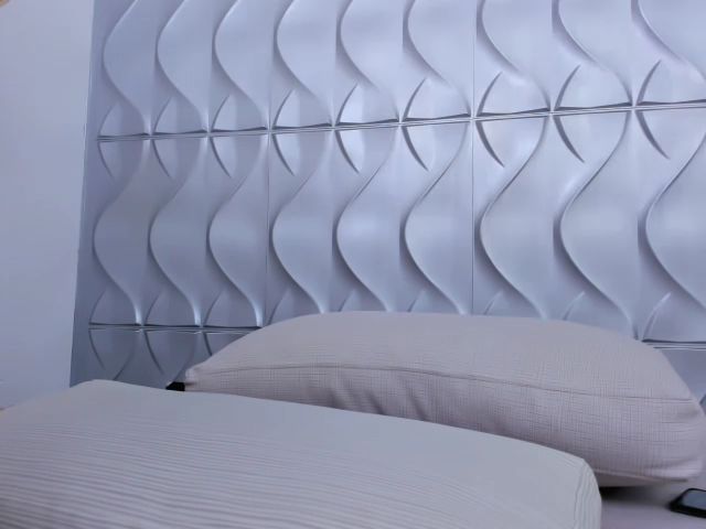 Live sex webcam photo for Tatiana_Lion #255273836