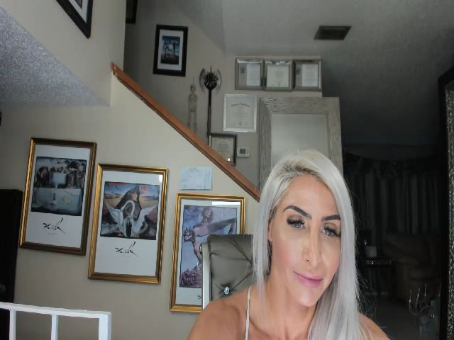 Live sex webcam photo for ADRIANA_FOX #261204473