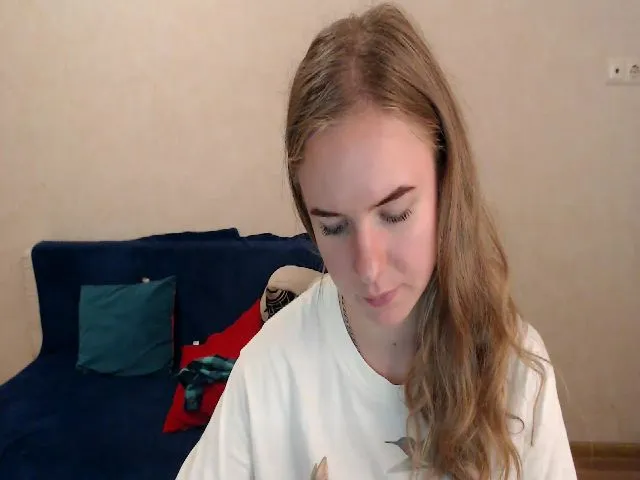 Live sex webcam photo for Limana_xo #256367053