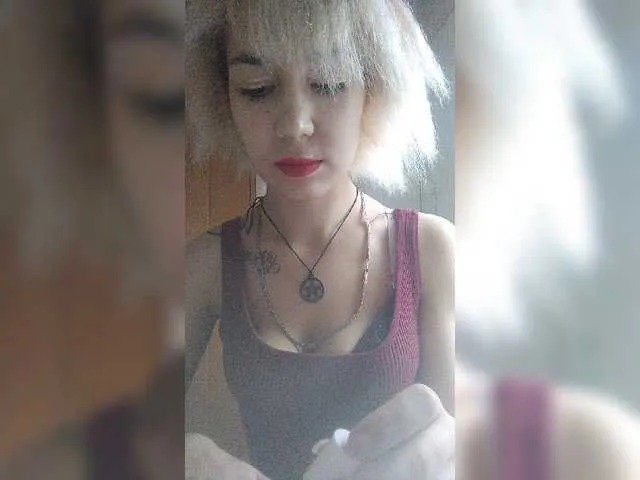Live sex webcam photo for Anastosia1998 #241345357