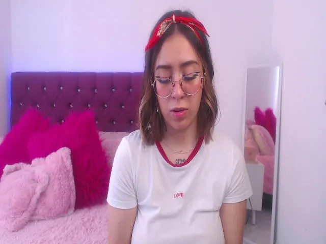 Live sex webcam photo for SamPuckett #256981035