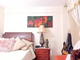 Live sex webcam photo for Sarabrand #240573382