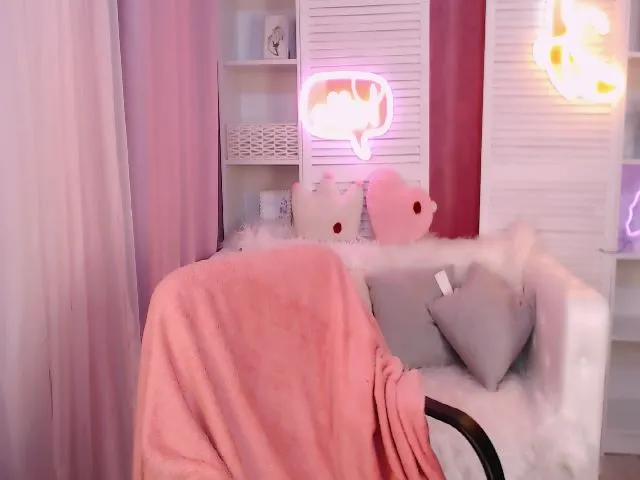 Live sex webcam photo for LynneDawson #253871487