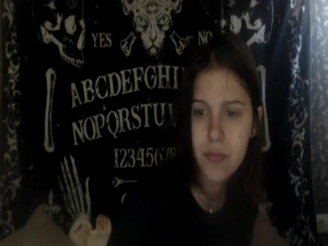 Live sex webcam photo for HISOKAMORROW_ #262909441