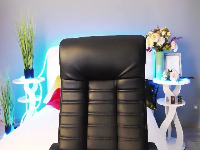 Live sex webcam photo for VictoriaJamy #263636633