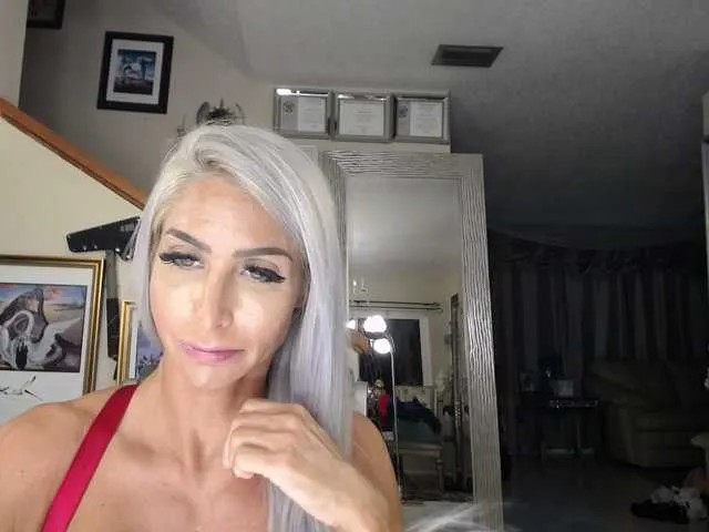 Live sex webcam photo for adrianna_fox #287953132