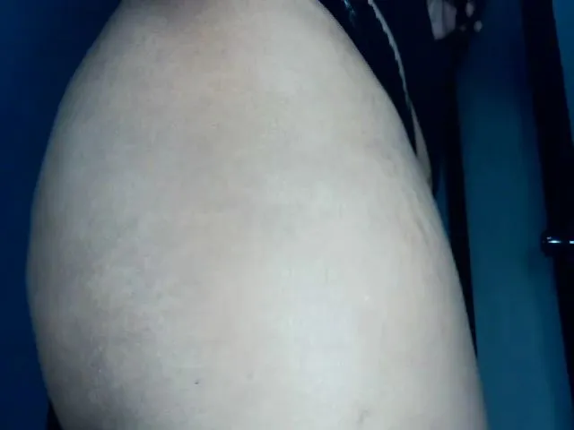Live sex webcam photo for JessicaLondon #260680321