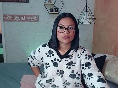 Live sex webcam photo for violet_kiut_ #244686820