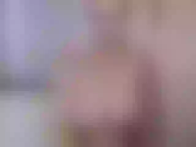 Live sex webcam photo for JennyMILFx #254560763