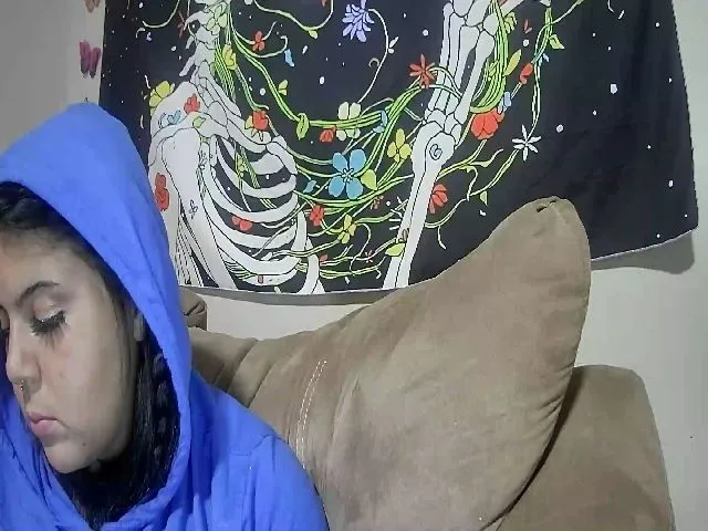 Live sex webcam photo for Lilmisspurp #256621250