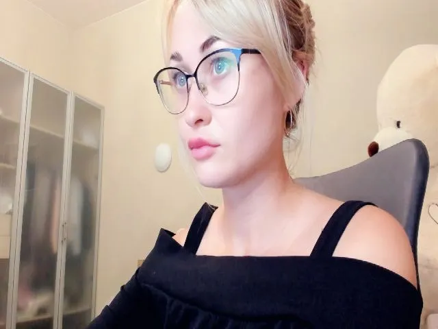 Live sex webcam photo for Mistress_Eva_ #257159462