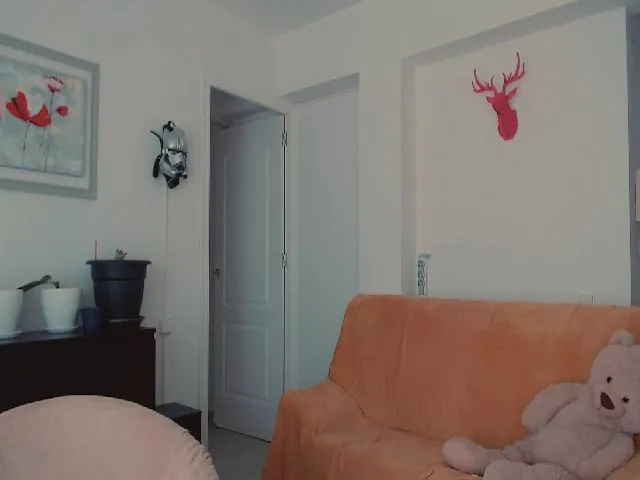 Live sex webcam photo for He11oa1ice #253786736