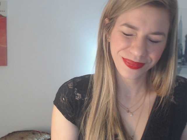 Live sex webcam photo for MsSofia #242032651