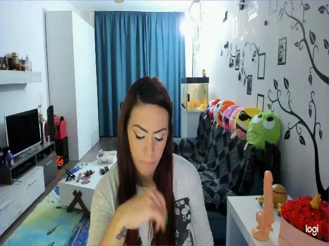Live sex webcam photo for OneLife_ #252363965