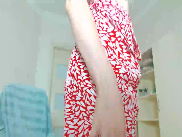 Live sex webcam photo for MollyDiamond1 #258796966