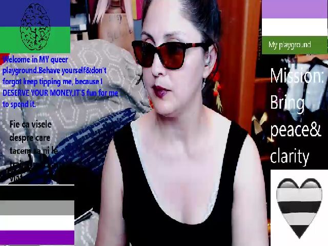 Live sex webcam photo for ImperatrizaS #254916064