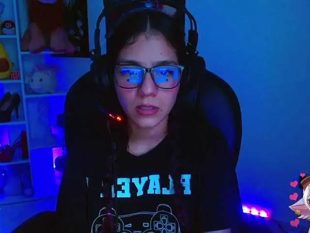 Live sex webcam photo for UBittersweet #242568538