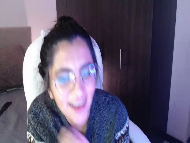 Live sex webcam photo for Amelie_moon_ #257994983