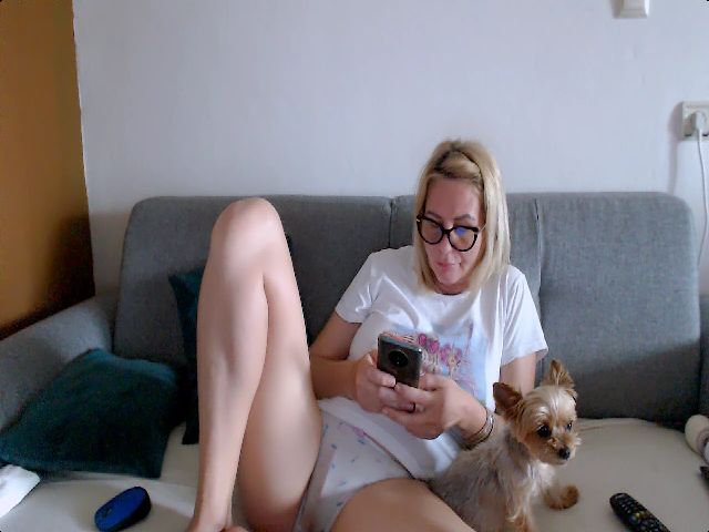 Live sex webcam photo for Stephycute #257547069