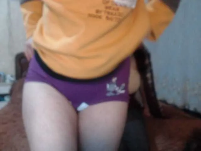 Live sex webcam photo for Katernia48 #241104448