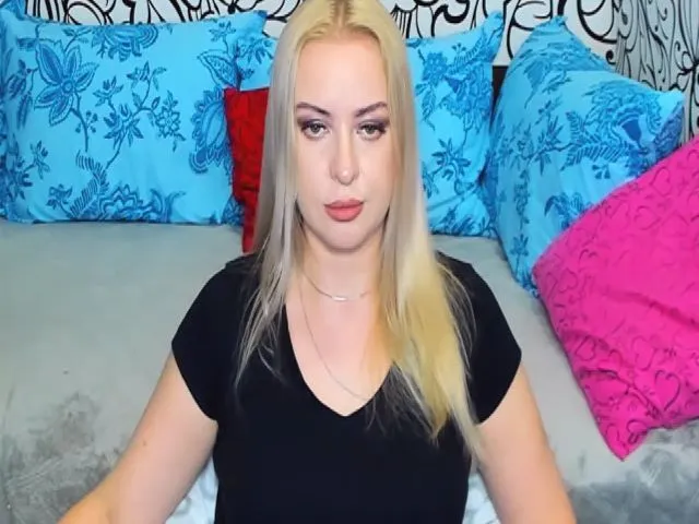 Live sex webcam photo for HotDreamHere #287878634