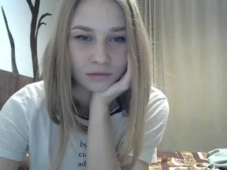 Live sex webcam photo for Lisenaok #240685426