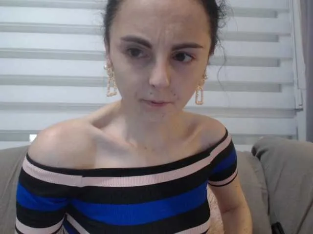 Live sex webcam photo for cleophee #287942207
