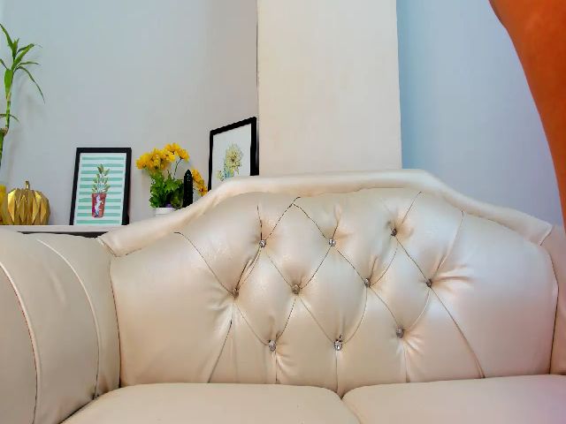 Live sex webcam photo for Eva_Watson #257995618