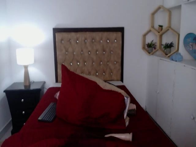 Live sex webcam photo for Manelik_benz #261714814