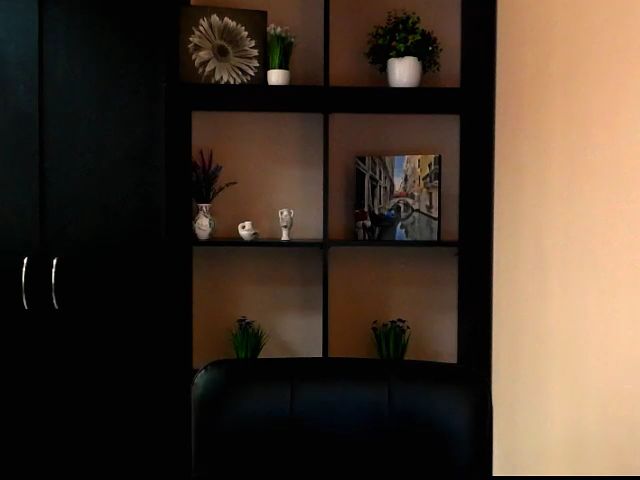 Live sex webcam photo for KailyMey #260069565