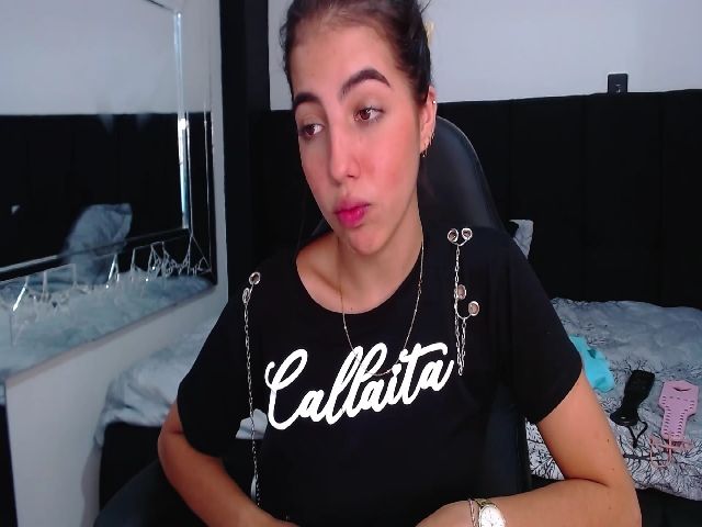 Live sex webcam photo for Luisa__torres #258634831