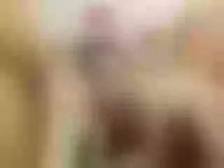 Live sex webcam photo for LittleSalome #240695018