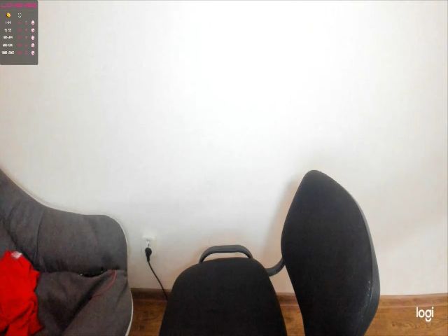 Live sex webcam photo for SarahSmiths #257220630