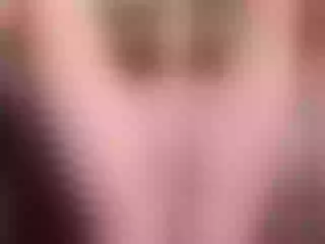 Live sex webcam photo for JenniferLuvv #254431104